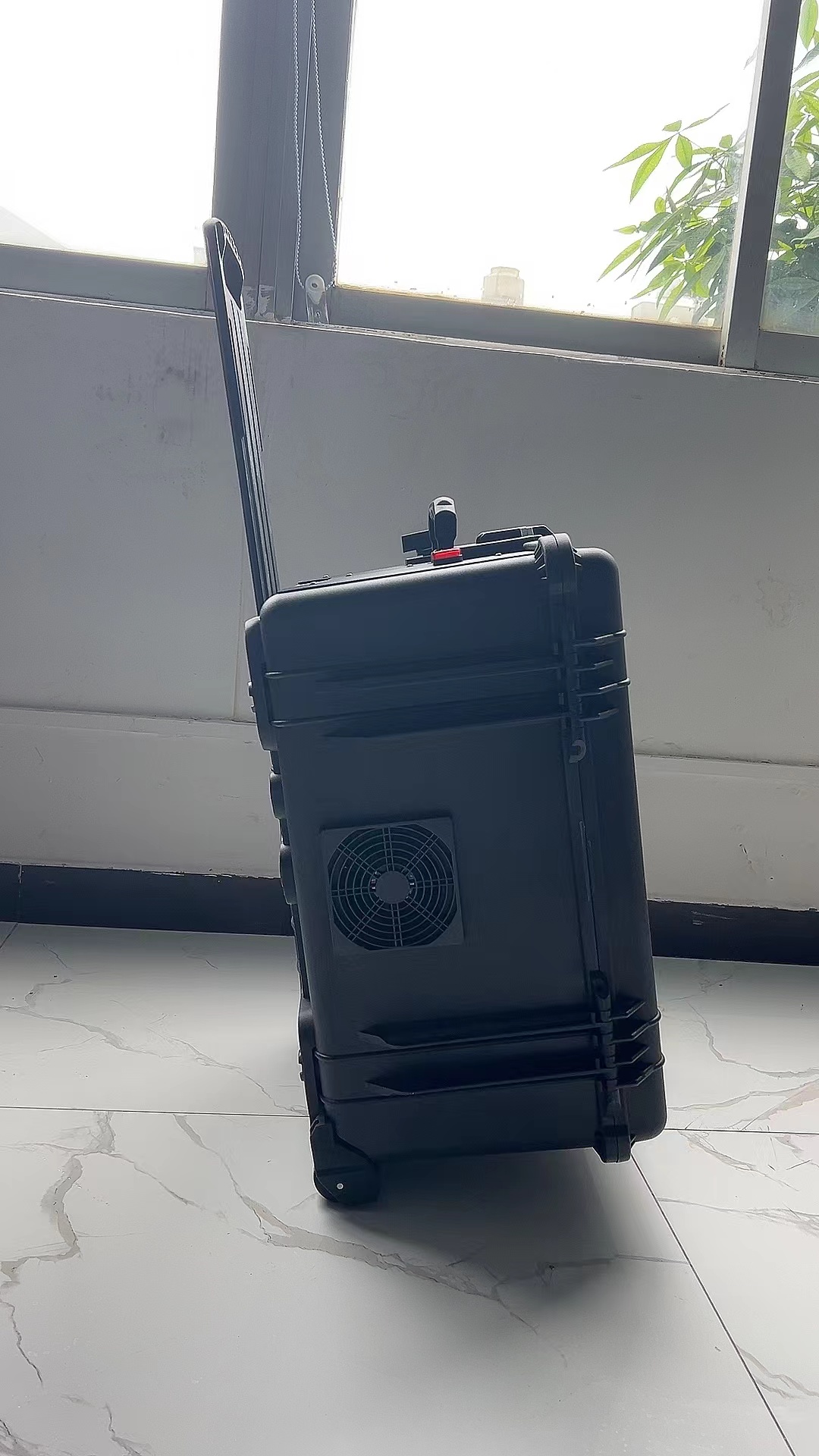  武进手拉箱型移动通信干扰器